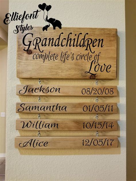 Grandchildren Complete Lifes Circle Of Love Wooden Hanging Sign