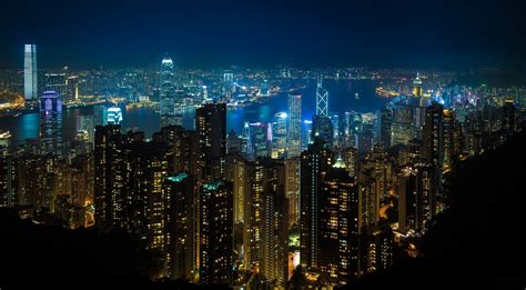 2048x1128 Hong Kong Night City Lights Lights Street Light Wallpaper