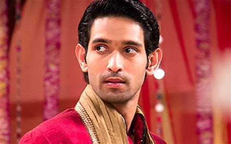 What's love without a little fun? Vikrant Massey : Bio, Wiki, Mirzapur,Age, Height, Movies ...