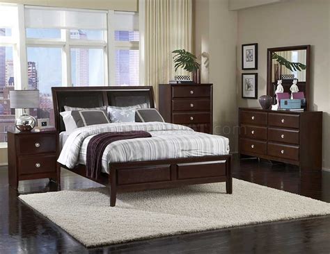 Cherry wood furniture is known for its elegant craft and its glamour looks. Dark Cherry Finish Contemporary Bedroom w/Optional Items