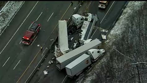 5 Dead Dozens Hospitalized In Crash On Pennsylvania Turnpike Outside