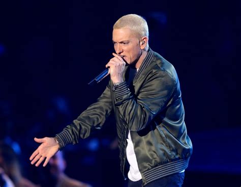 Eminem Wins Best Rap Album At 2015 Grammys Before The Show Even Starts