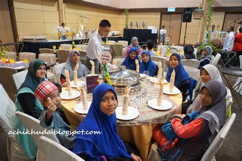 Contoh kad jemputan ke majlis berbuka puasa via moshimonchi contoh surat jemputan majlis perpisahan guru via gambar surat surat rasmi hari sukan surat jj via suratjj. Achik Huda: Shah Alam Convention Centre (SACC) Meraikan ...