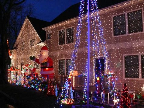 Lights Making Fairfields Christmas Season Bright