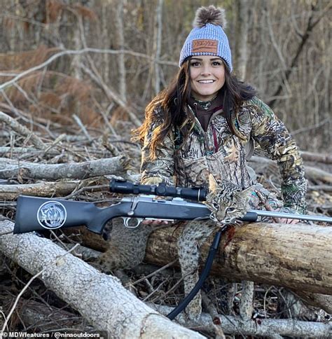 Hunter 24 Reveals She Made Her First Kill At Age Nine Daily Mail Online