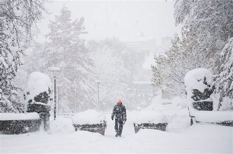 Svt nyheter västernorrland ger dig de senaste nyheterna från västernorrlands län. Strong winds and snowfall cause problems: Swedish Met ...