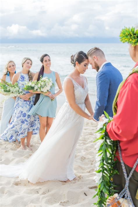 Host your wedding, reception, business or social gathering in one of numerous inspired indoor or outdoor event and meeting spaces at hilton hawaiian village. View Maui Wedding Photography by Top Photographers in Maui, HI