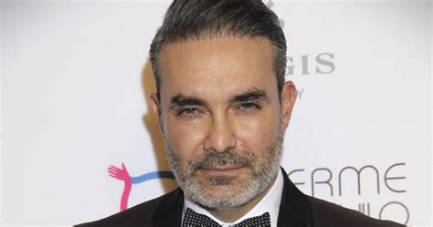 Jueves , 31.12.2020 / 09:23 hoy. ¿TV Azteca o Televisa? Mauricio Islas regresa con este ...