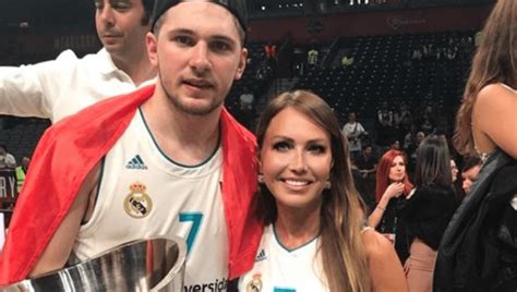 Mirjam, the daughter of ljubljana hairdresser milena & anton poterbin, was born on april 7, 1976, in slovenia; Luka Doncic's Mom is Absolutely Gorgeous | 12up