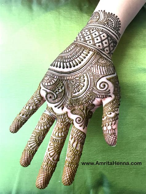 Top 10 Traditional Henna Mehndi Designs For Karva Chauth Henna Tattoo