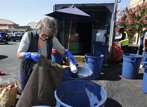Hundreds Of California Recycling Centers Shut Down 893 Kpcc