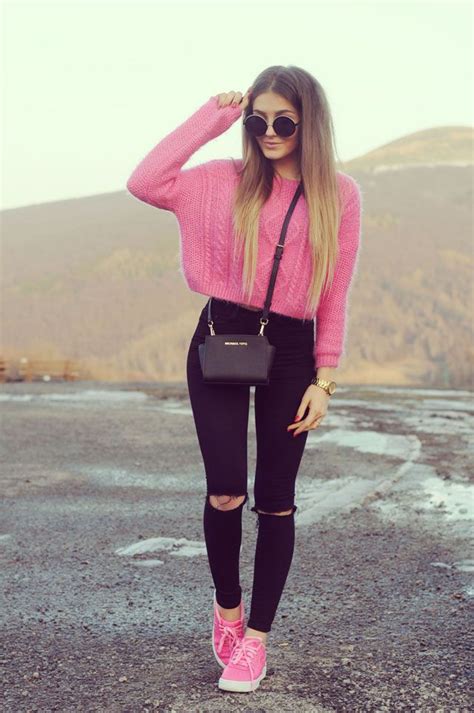 Sweet Pink Sweater Outfit Look Dulce Con Sueter Rosado Ropa Juvenil