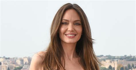 Angelina Jolie Is Helping Refugees In Yemen