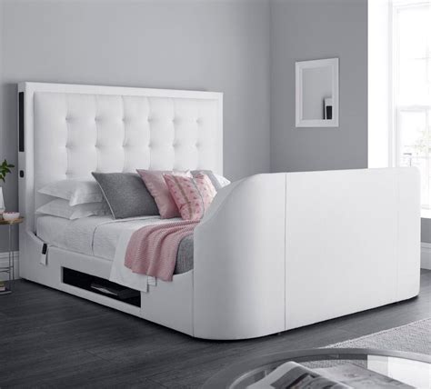 Upholstered Platform Bed King With Footboard Tv Homelegance Fairborn