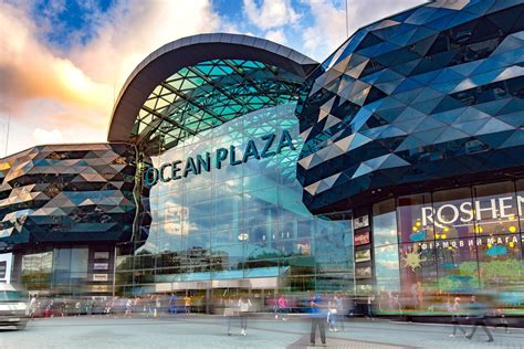 Торгово развлекательный центр Ocean Plaza для ценителей хорошего отдыха