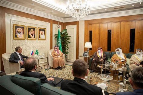 المستشار العلمي بمؤسسة الدرر السنية. الأمير فيصل بن فرحان يستقبل وزير خارجية روسيا ويعقدان جلسة ...