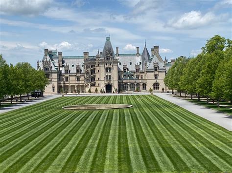The Breathtaking Beauty Of The Rose Garden At Biltmore Estate