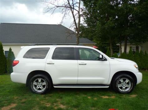 Purchase Used 2008 Toyota Sequoia Limited 4wd 57 L V8 6 Speed