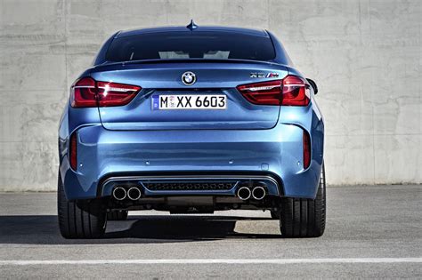 The 2015 bmw x6, which is very closely related to the 2015 bmw x5, has been fully renewed and redesigned, although its exterior has review continues below. 2015 BMW X6 M rear