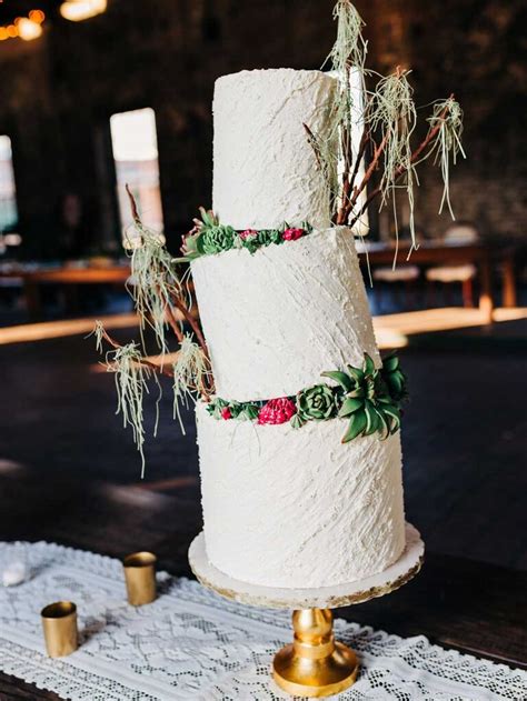 25 Unique Wedding Cakes That Are Sure To Stand Out