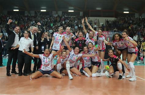 Jun 03, 2021 · finale u15 femminile: Pallavolo femminile: la finale di Champions League a ...