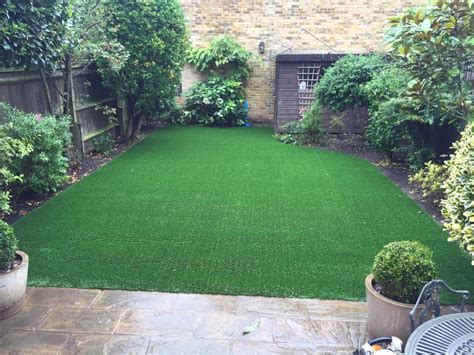 Here in this blog we get to know about how to clean artificial grass on a terrace.it helps us to decide that which one is best among its types. Add Precision to Your Garden - Trulawn | Artificial grass ...
