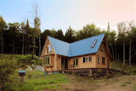 In my search for more information on building tiny houses i stumbled across mark van roojen, a professor of philosophy at the university of nebraska and his project and construction of a small 10 x 14 timber frame cabin in the back woods of wyoming. The Humble Abode: A Small Vermont Timber Frame Home