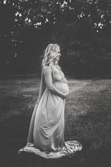 Elegant Maternity Photography Session Studio154 Facebook