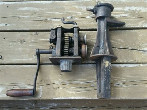 Antique Sheet Metal Bead Roller Machine Blacksmith Brass Cast Iron Tool