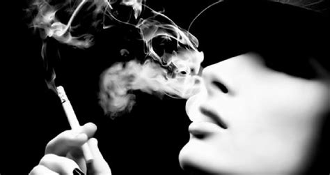Trend Populer Gambar Asap Rokok