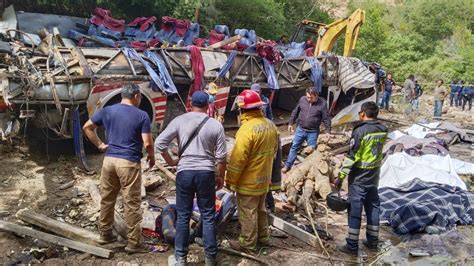 Dozens Killed After Bus Plunges Into A Gulch In Southern Mexico Nbc Bay Area