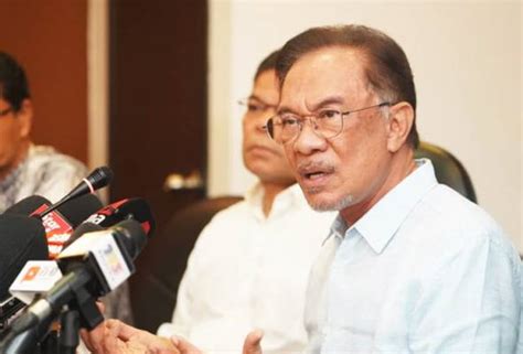Saluran berita 24 jam malaysia. 'Tun Mahathir tolak saya' - Anwar | Astro Awani