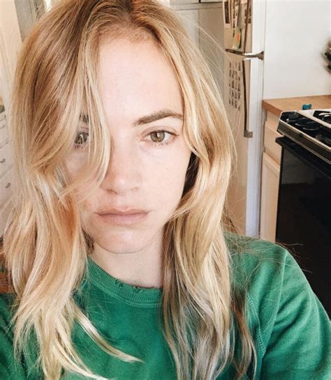 Unrevealed Stylish Pictures Of Emily Wickersham Beside