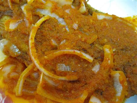 Ikan talapia hitam masak sambal ( ikan mujair ) ( black tilapia sambal ) resepi chef alexiswandy. Dari Dapur Maklong: Ikan Talapia Masak Sambal Berapi