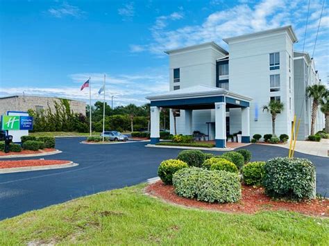 Holiday Inn Express And Suites N Myrtle Beach Little River An Ihg Hotel