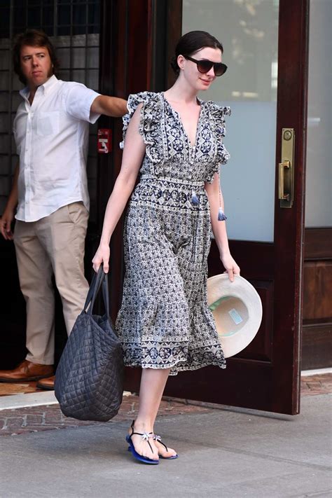 Anne Hathaway Leaving Her Hotel While Heading To A Photoshoot In New York