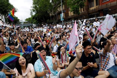 Taiwan Legalizes Same Sex Marriage Photosimagesgallery 66834