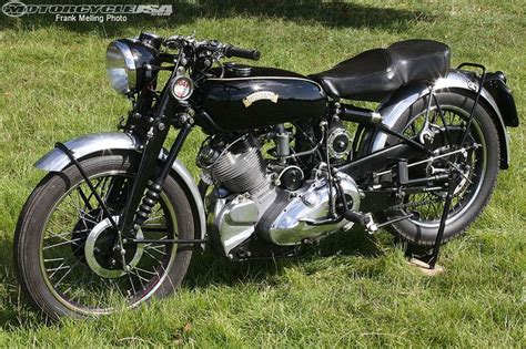 Memorable Motorcycle Vincent Comet 1950 6 1280×853 Vincent