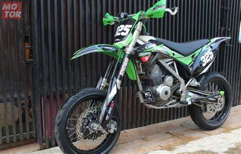 Bahkan bisa dilihat juga review oleh yang sudah punya klx 150 2021 terbaru. Foto Supermoto Keren