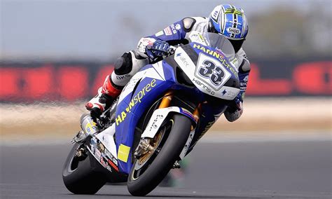 alex lowes claims second successive british superbike championship pole position daily mail online