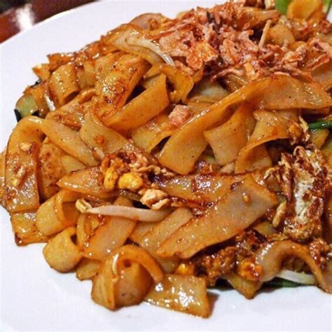 Nama lain dari masakan kwetiau goreng gurih ini adalah kwetiau pontianak spesial. Babari Cooking : Resep Kwetiau Goreng Chinese Food