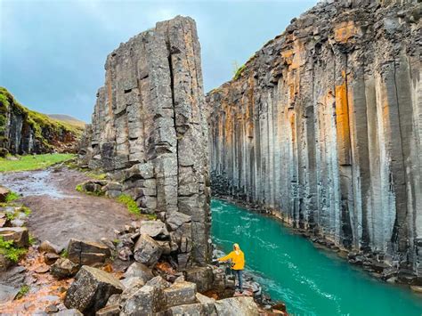 How To Visit The Famous Basalt Canyon Iceland On The Stuðlagil Canyon
