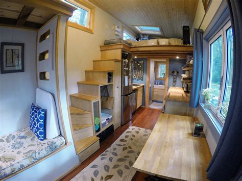 Austin And Heidis Tiny House Creates Contentment