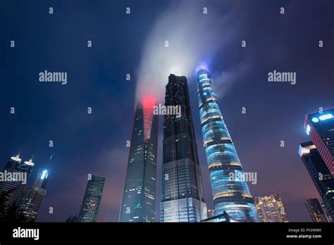 Jin Mao Tower Shanghai Et Le Shanghai World Financial Center à