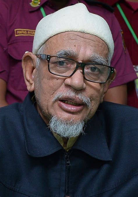 Presidennya, datuk seri abdul hadi awang mendakwa, malah anwar sebelum ini pernah mendedahkan yang beliau memiliki jumlah sokongan lebih besar daripada jumlah yang diperkatakan itu. Pas's Hadi undergoes successful 3-hour surgery at IJN ...