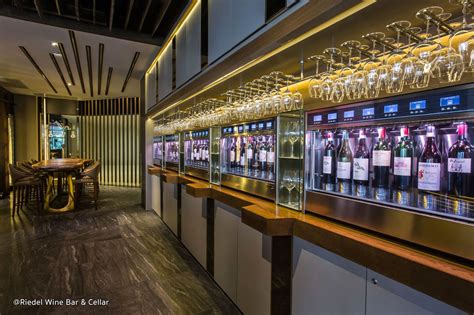 Unser gemütlicher außenbereich ist bei warmem wetter besonders einladend. Riedel Wine Bar & Cellar Bangkok - Wine Bar and Restaurant ...