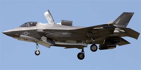 Photos Of The Marine Corps F 35b First Full Air Show Demonstration