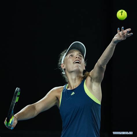 Caroline Wozniacki beats Kiki Bertens 2-0 at Australian ...