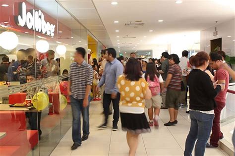 Jollibee To Open 15 More Outlets In Singapore Eyes 150 In Indonesia