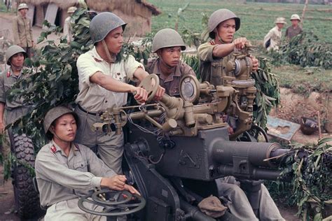 North Vietnamese Soldiers With Anti Aircraft Gun Thanh Hoa 1600 X